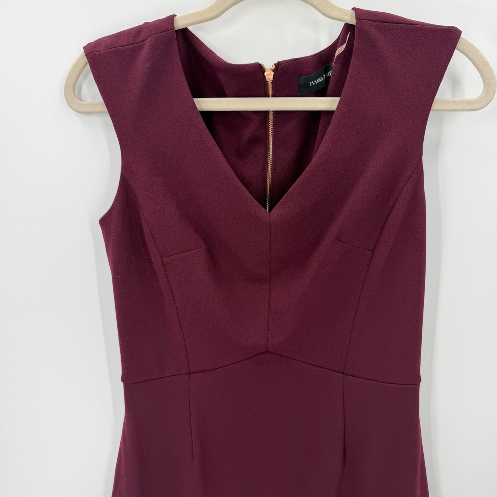 Ivanka Trump Sheath Dress V-Neck Sleeveless Zip 2 Burgundy Professional Office - Picture 3 of 11